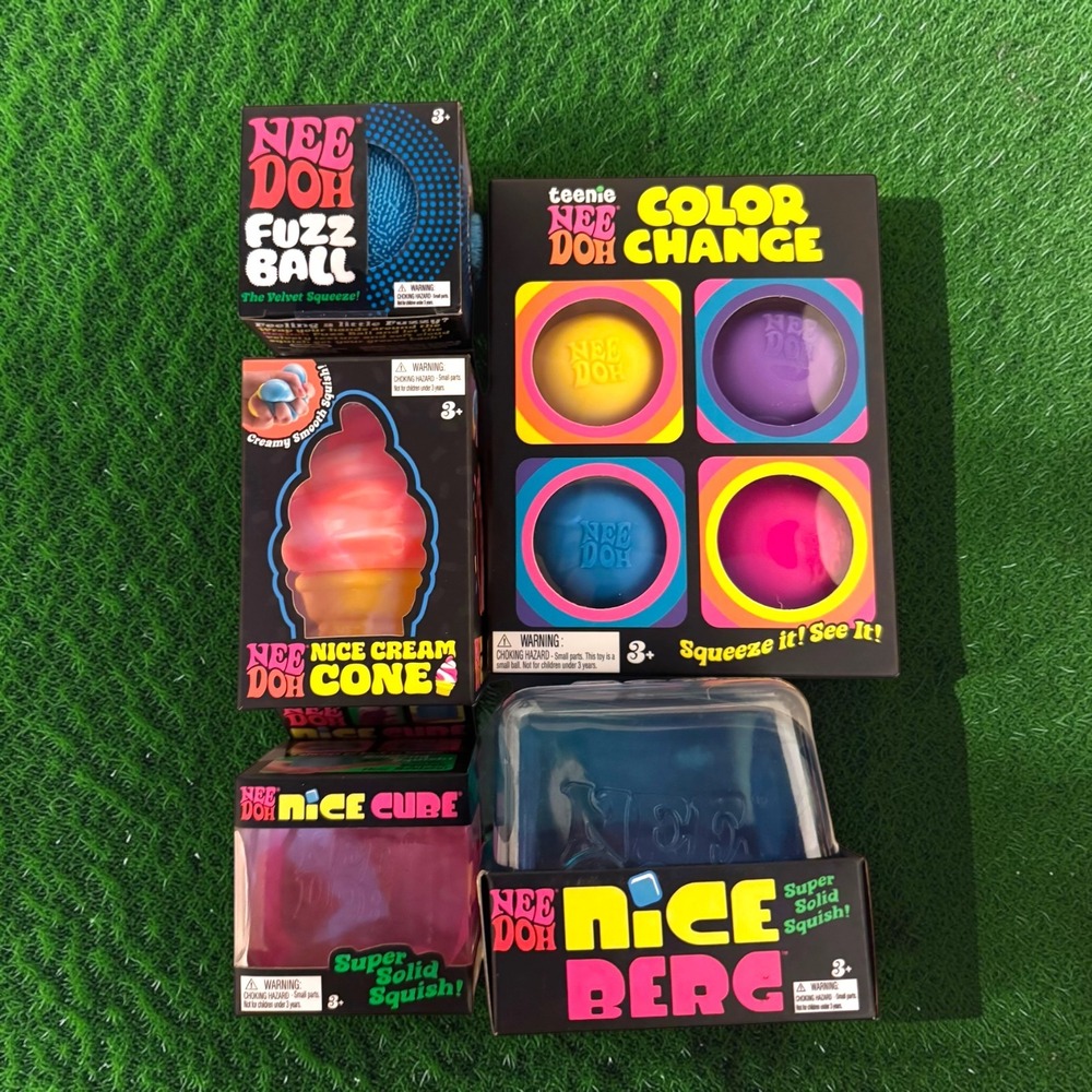 NeeDoh Stress Ball Bundle Teenie Color Change Nice Cube Berg Fuzz Ball 5pc Set